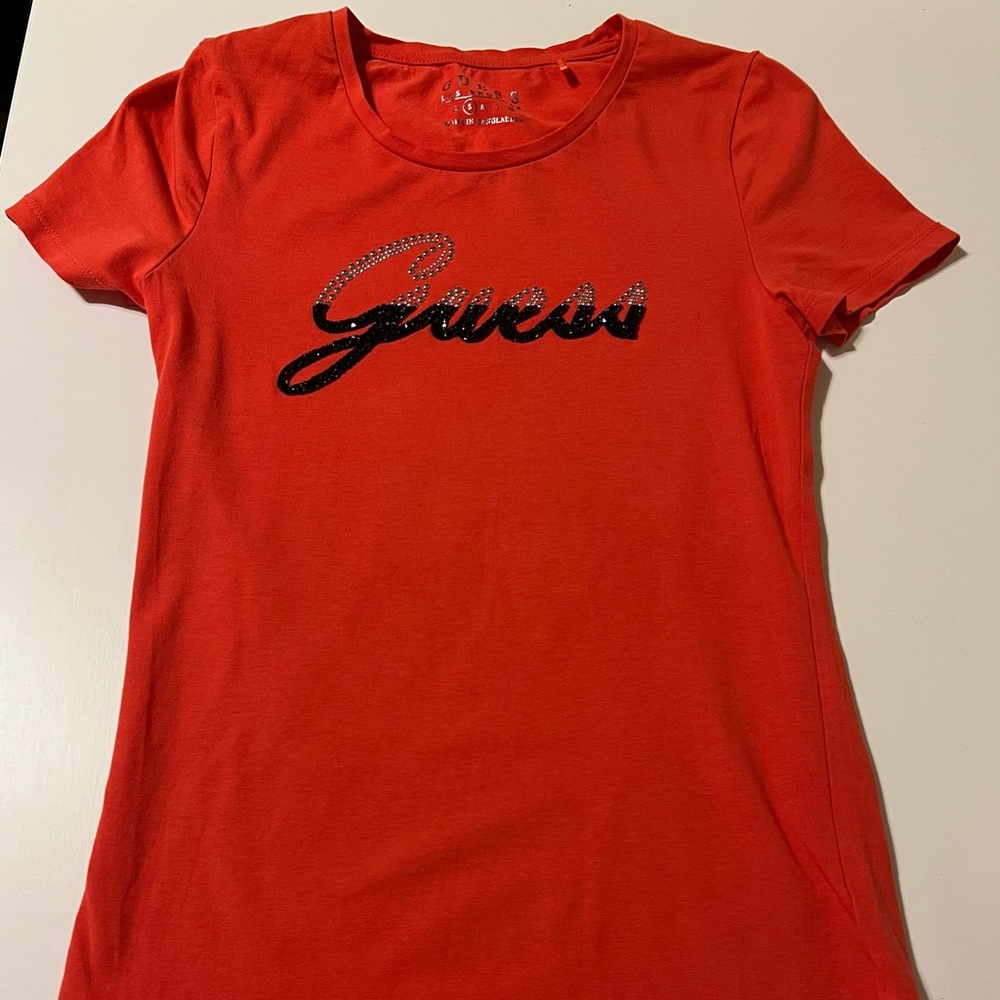 Women Red Short Sleeve Crew Neck Top. Guess.